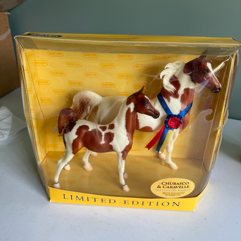 Breyer Chubasco & Caravelle Brown and White Horse Set - New in Box